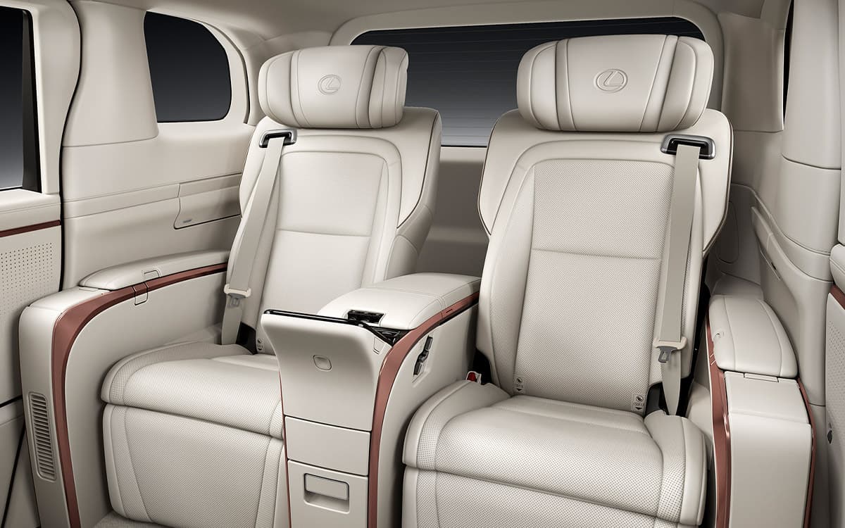Lexus LM - GHẾ NGỒI THƯ THÁI