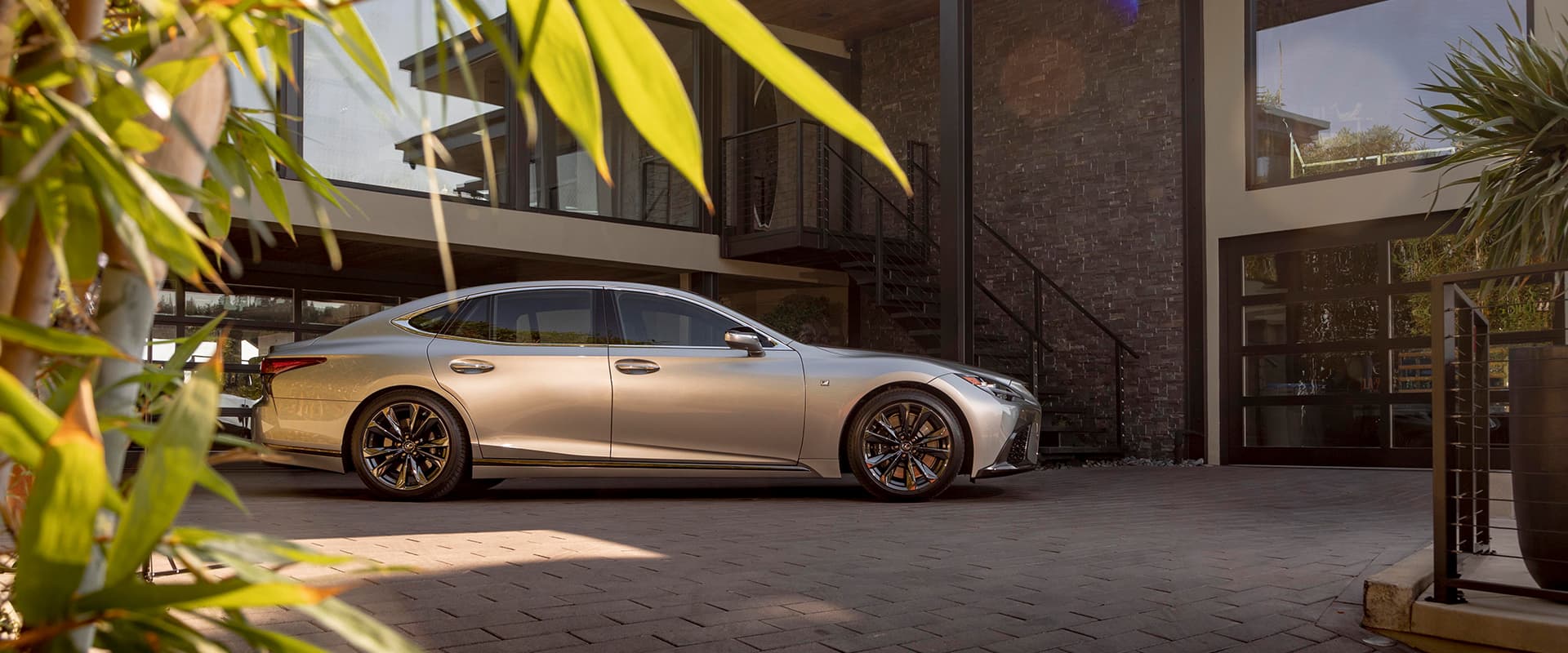 Lexus LS - DẤU ẤN SPINDLE BODY